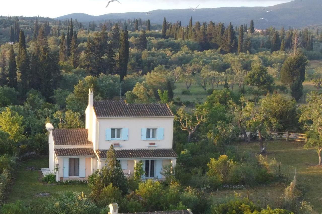 Vila Aroggia Farm Xanthátai Exteriér fotografie